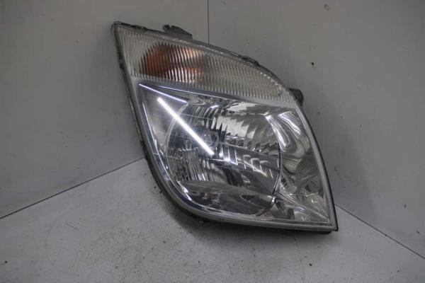 PHARE DROIT LDV MAXUS - Vue 1